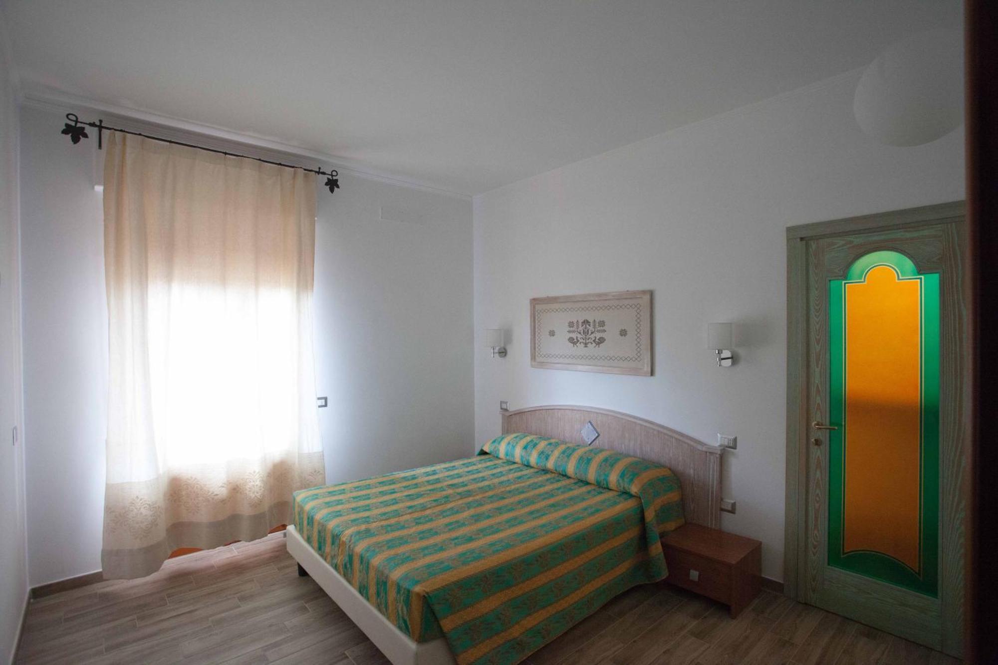 Tortolì Locanda Degli Artisti מראה חיצוני תמונה